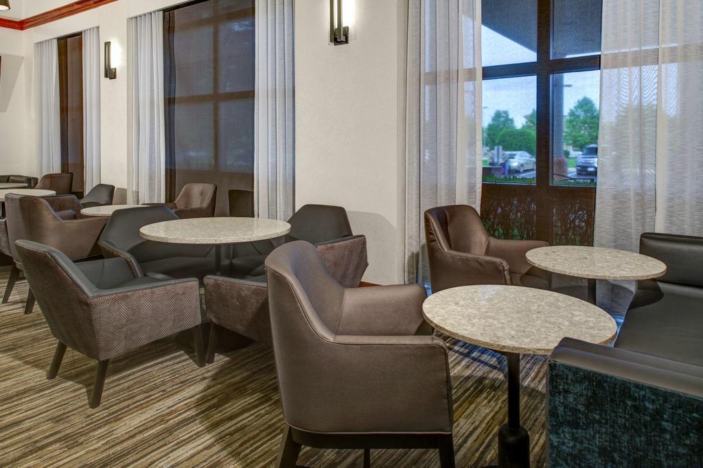 Hotel Hyatt Place Primacy Parkway 3*