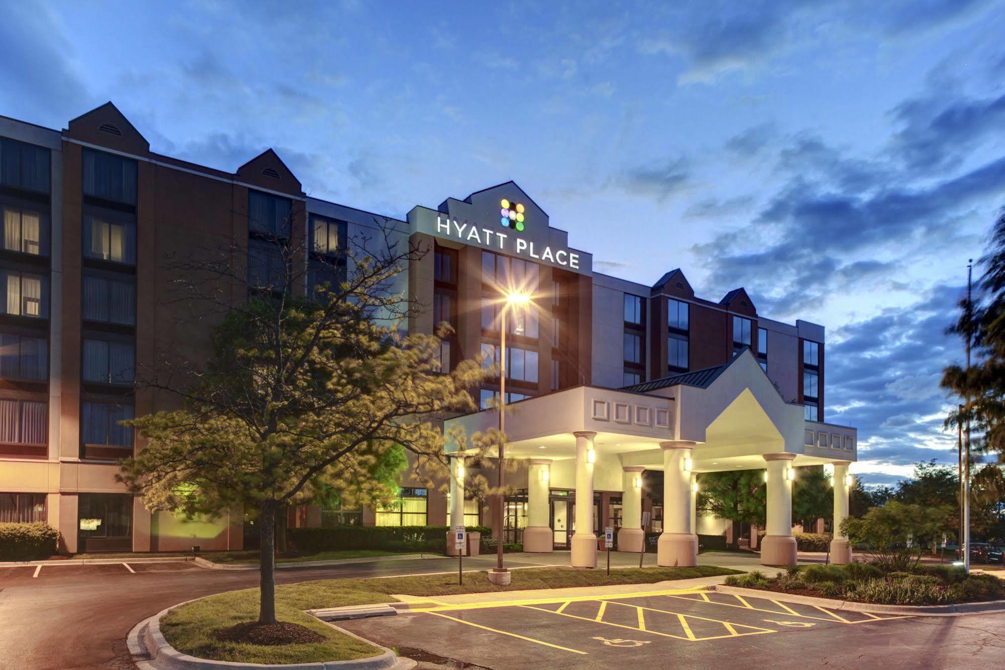Hyatt Place Primacy Parkway 3*