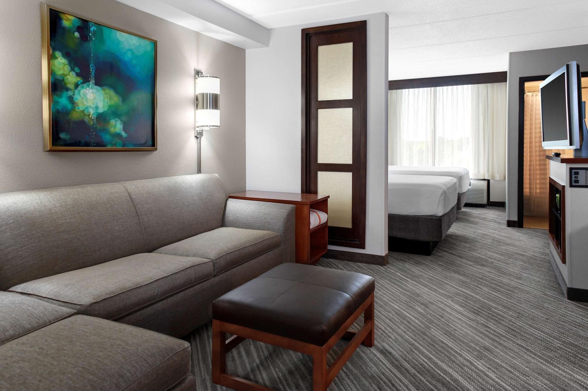 Hyatt Place Primacy Parkway 3*