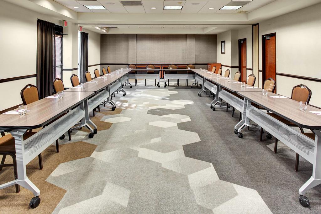 Hyatt Place Primacy Parkway